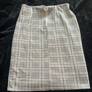 Black and white plaid skirt, from Maze Collection, Size: Medium